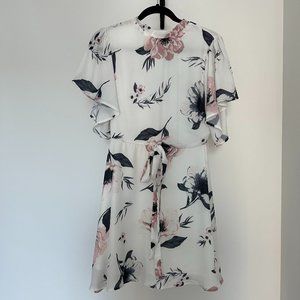 Elizabeth Crosby Pink & Grey Floral Short-sleeve Dress